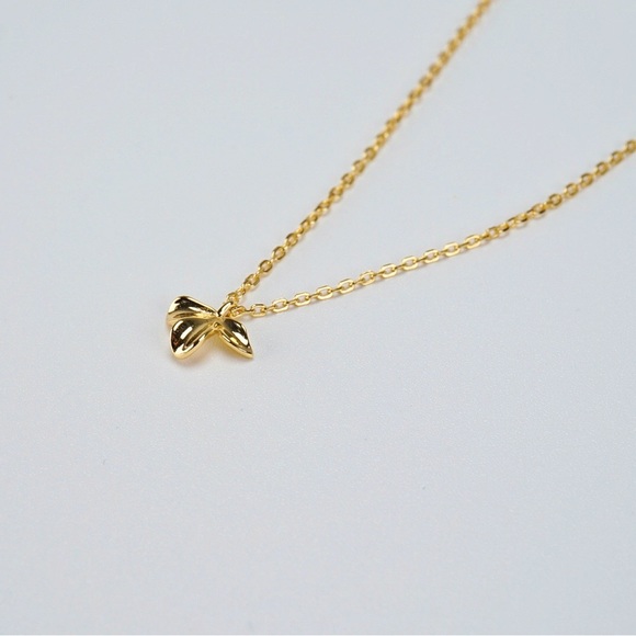 3D Flower Petals Pendant Necklace 18K Gold S925 - Picture 8 of 11